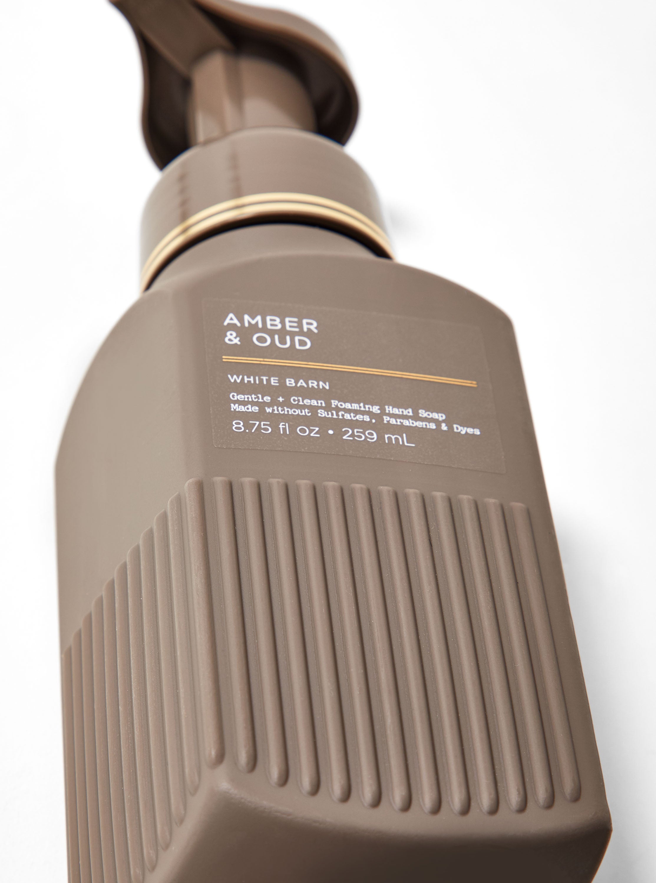 Amber & Oud Gentle &amp; Clean Foaming Hand Soap